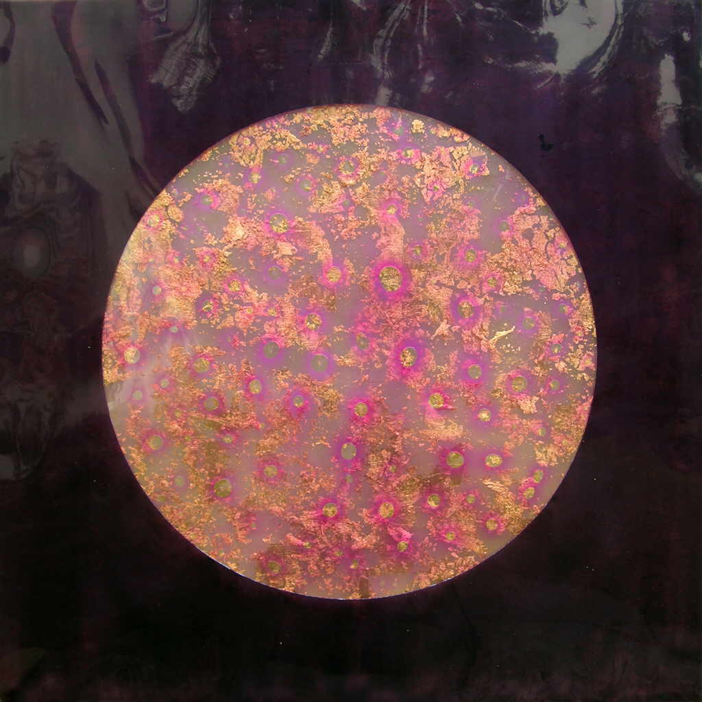 Dewitt Zos 
"Spheroid", 2007
oil, Schlagmetall und Polyesterharz auf Kunststofffolie
100 x 100 cm