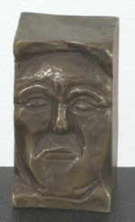 HRDLICKA Alfred 
Januskopf, 1975 
bronze (143 / 199) 
 7 x 4 x 4 cm  
 
please click the image to enlarge